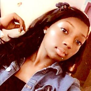 Meet your Posher, Jeneve